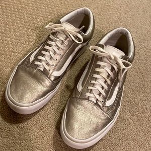 Rare Metallic gold leather lace up platform Vans. Size W 10 or Men 8.5